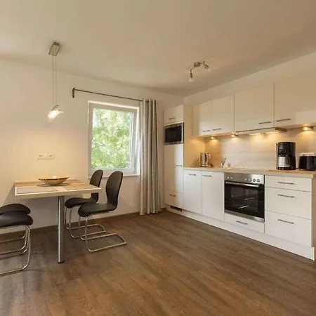 2 - Eilrich Comfortable *