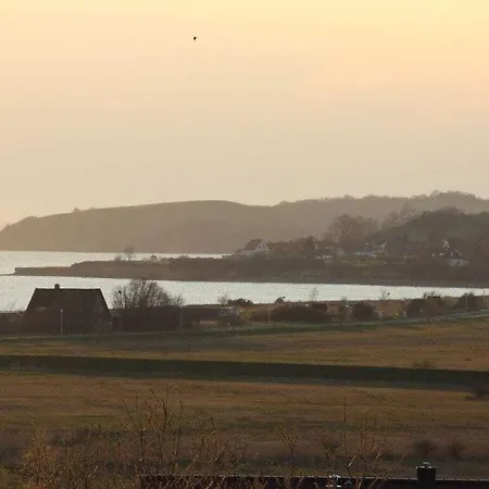 2 - Eilrich Comfortable